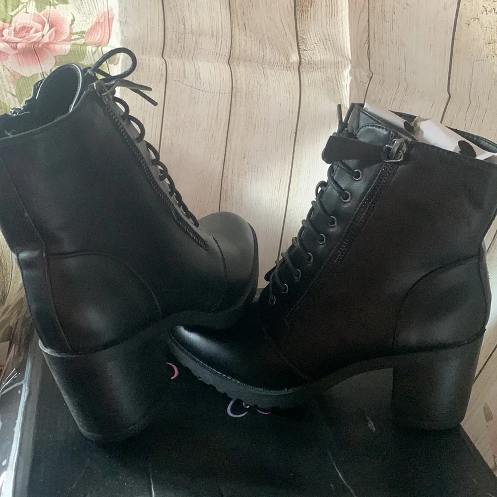 SHOE BOOTS - Picture 3 of 4